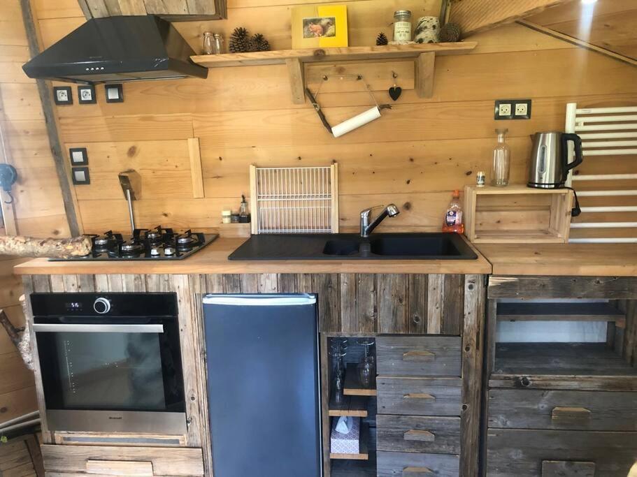 Nuit Insolite - La Cabane Du Haut-Doubs Les Gras Εξωτερικό φωτογραφία